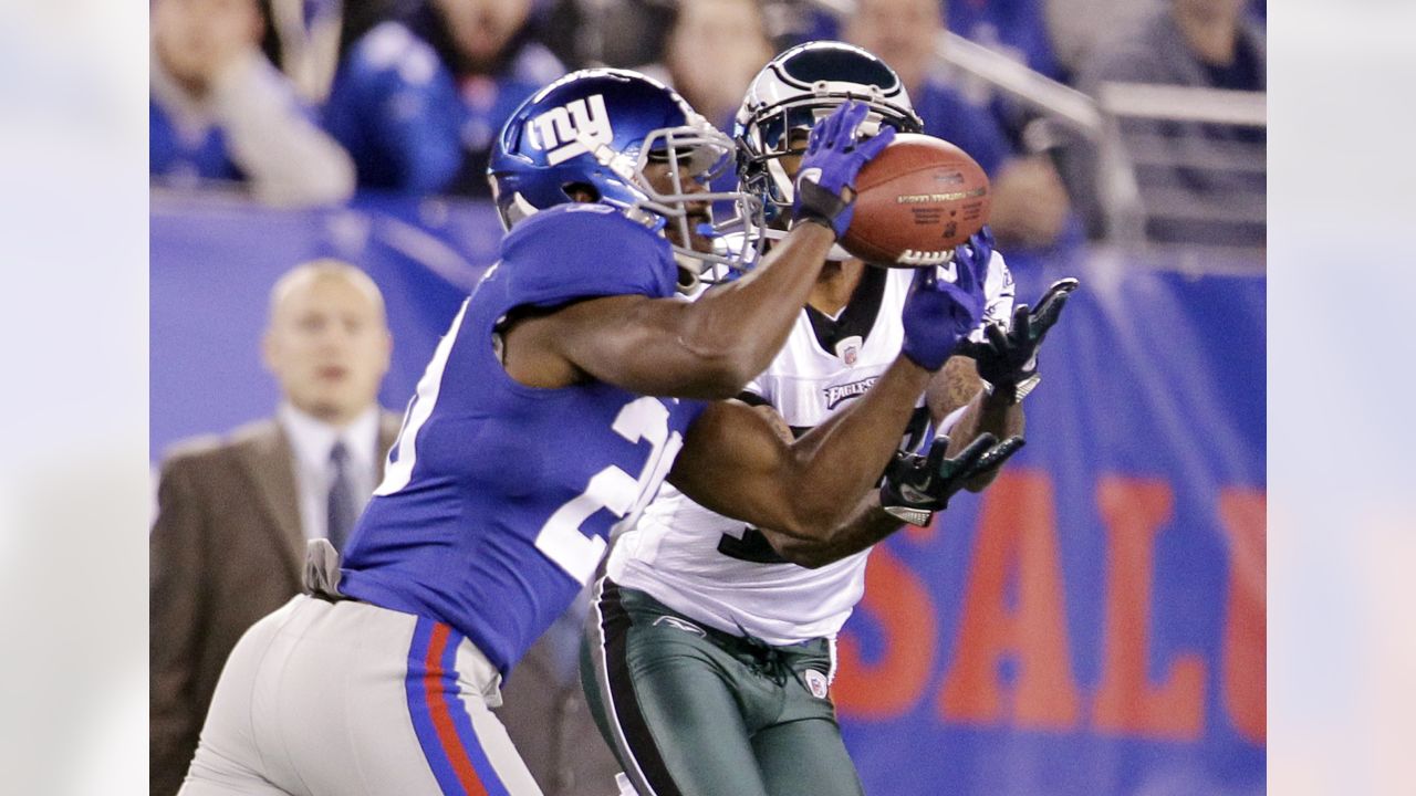 New York Giants cornerback Prince Amukamara (20) gets an