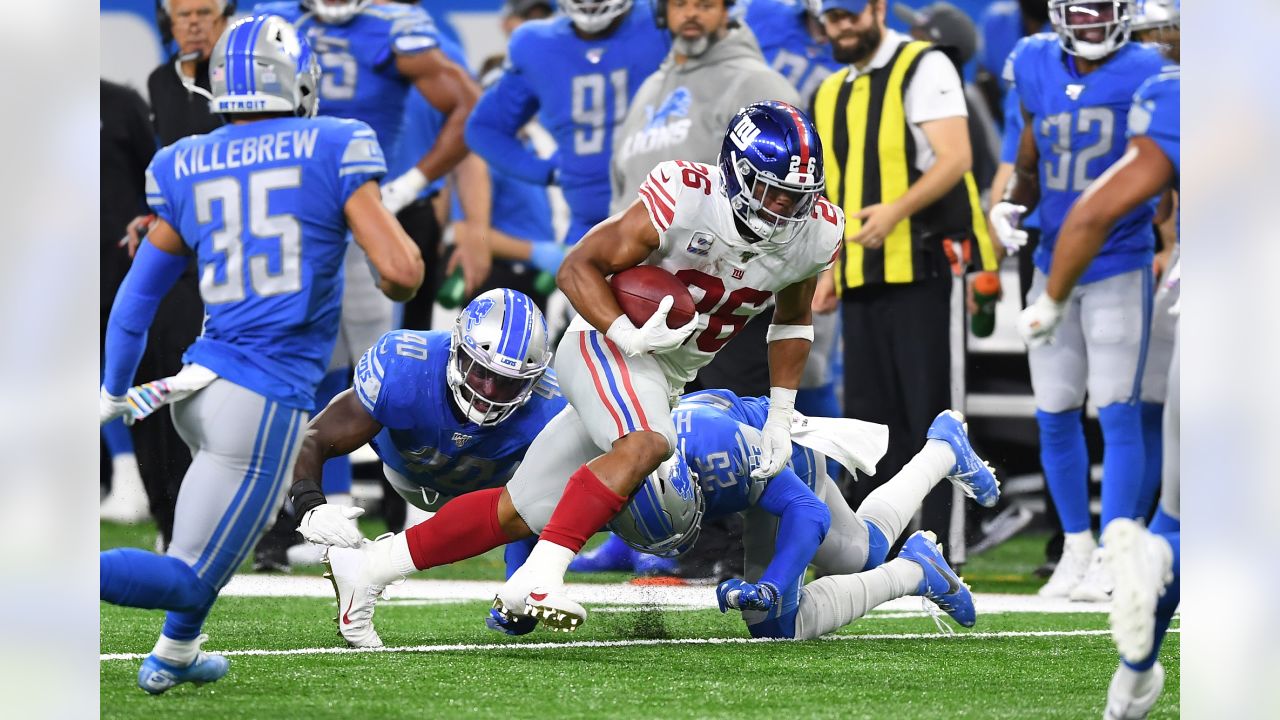 Lions stomp Giants 35-14