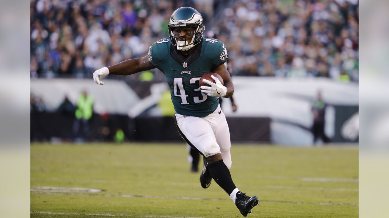 Eagles' Sproles achieves big with a small frame