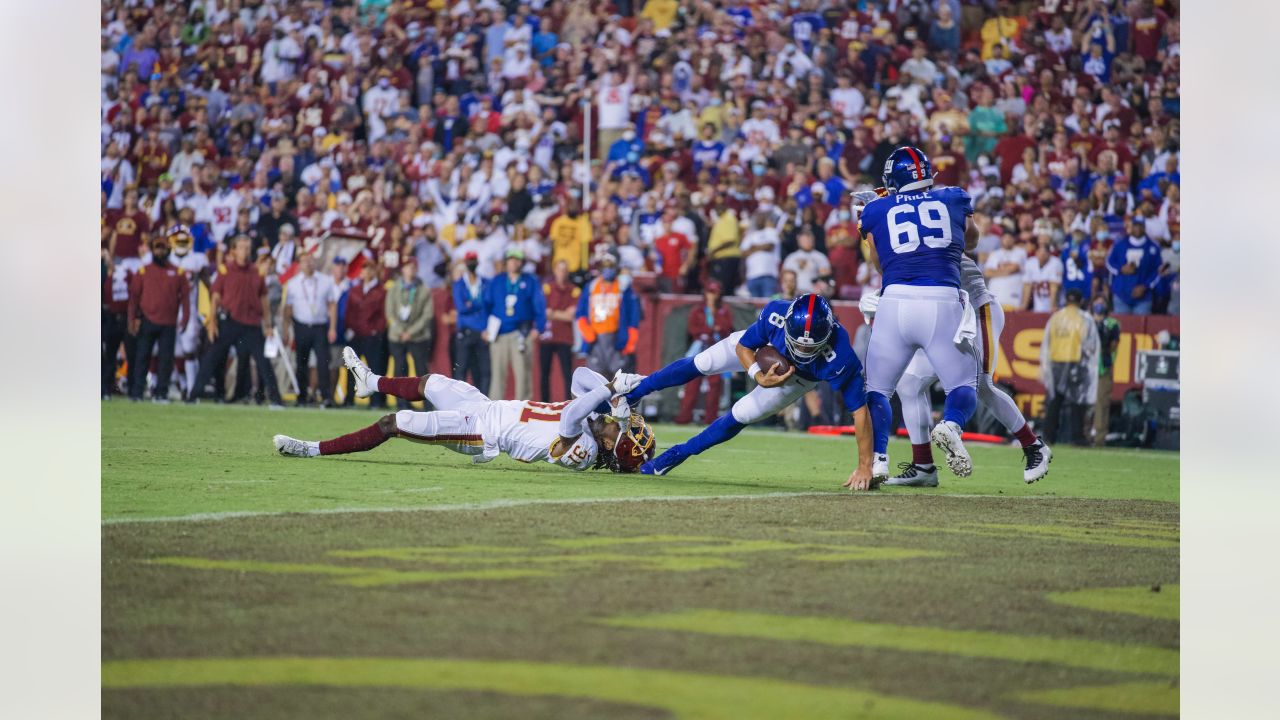 Hopkins converts 2nd chance, Washington beats Giants 30-29