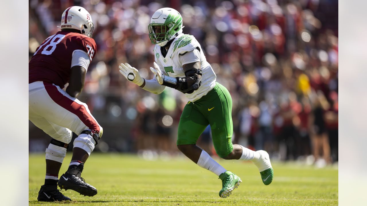 Oregon Ducks Football Defensive End Kayvon Thibodeaux Drafted Fifth Overall  by New York Giants in 2022 NFL Draft - Sports Illustrated Oregon Ducks  News, Analysis and More