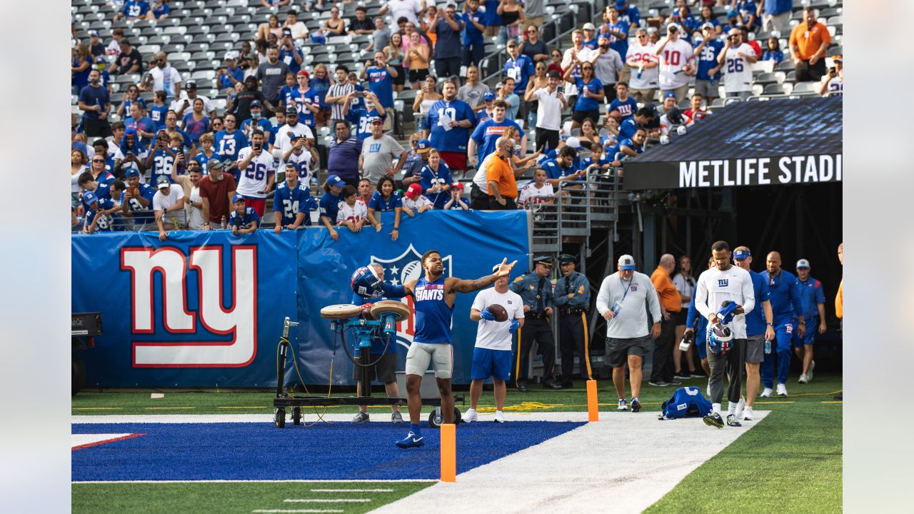 Sideline View: Observations from Giants Fan Fest