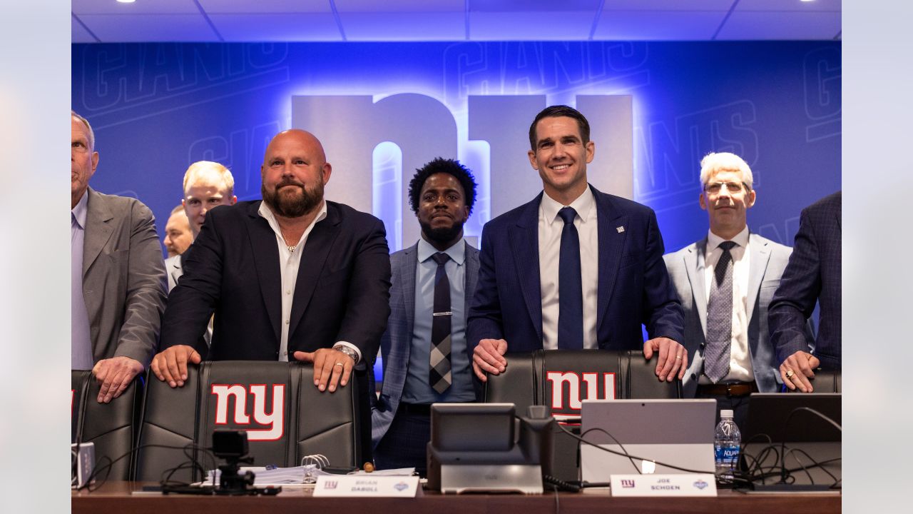 Giants trade with Jaguars, move up to 24th draft pick