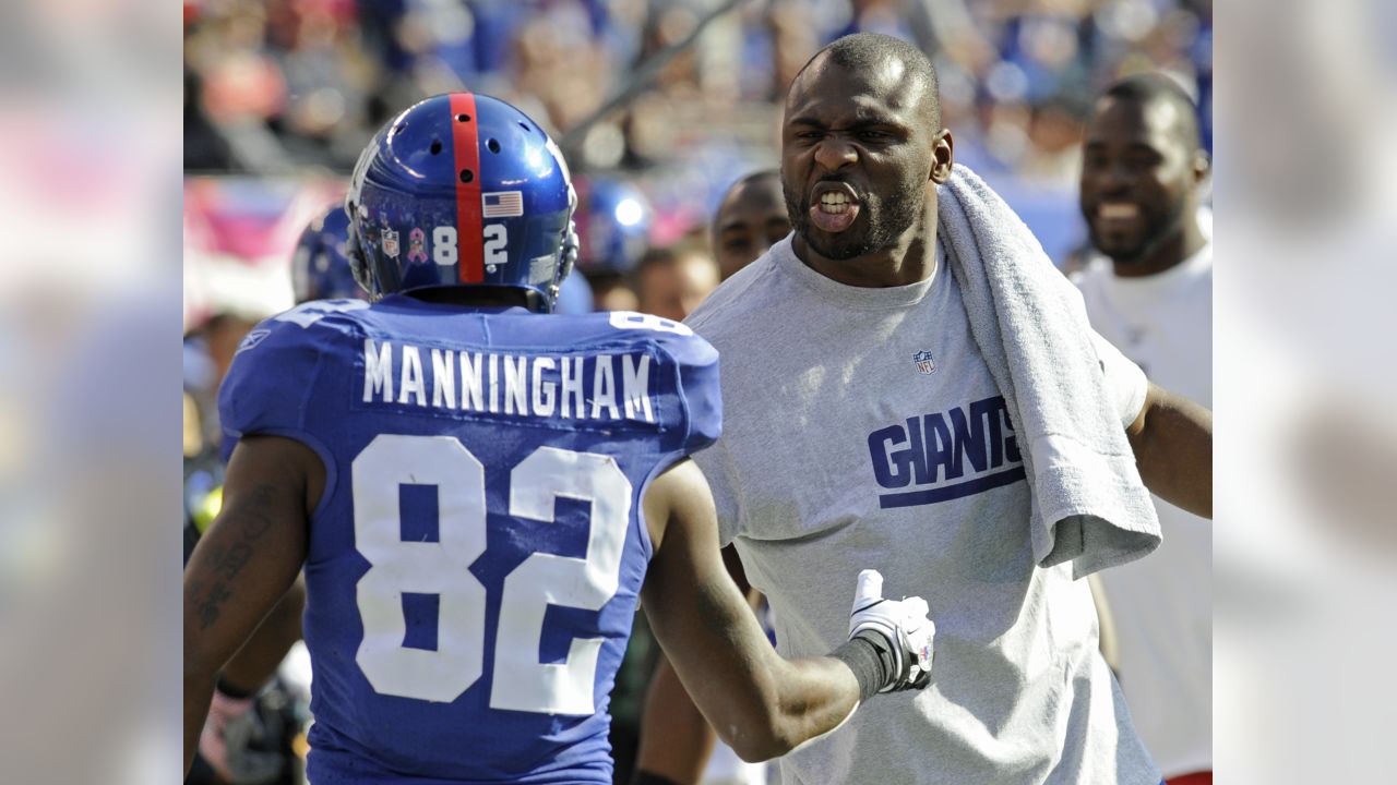 New York Giants offensive tackle Devery Hamilton (62) warms up before  playing against the Chicago Bears in an NFL football game, Sunday, Oct. 2,  2022, in East Rutherford, N.J. (AP Photo/John Minchillo