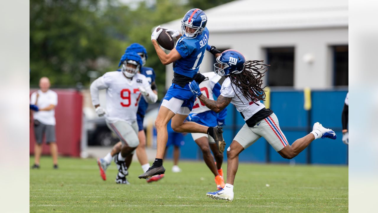 Former Black Bear Andre Miller Catches TD in Giants' Blue-White