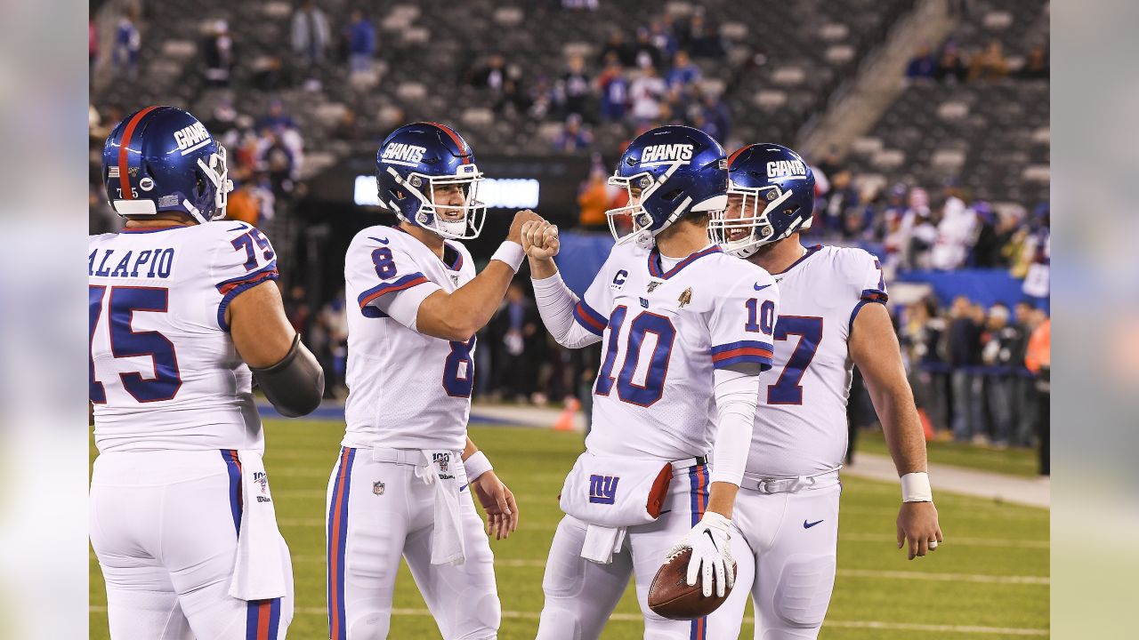 August 16, 2019, New York Giants quarterback Eli Manning (10) in