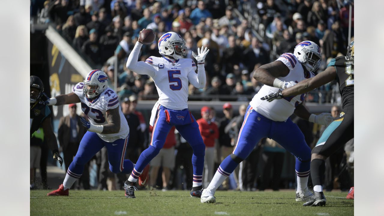 Tyrod Taylor Is Wild Card in Buffalo Bills' Three-Way Quarterback