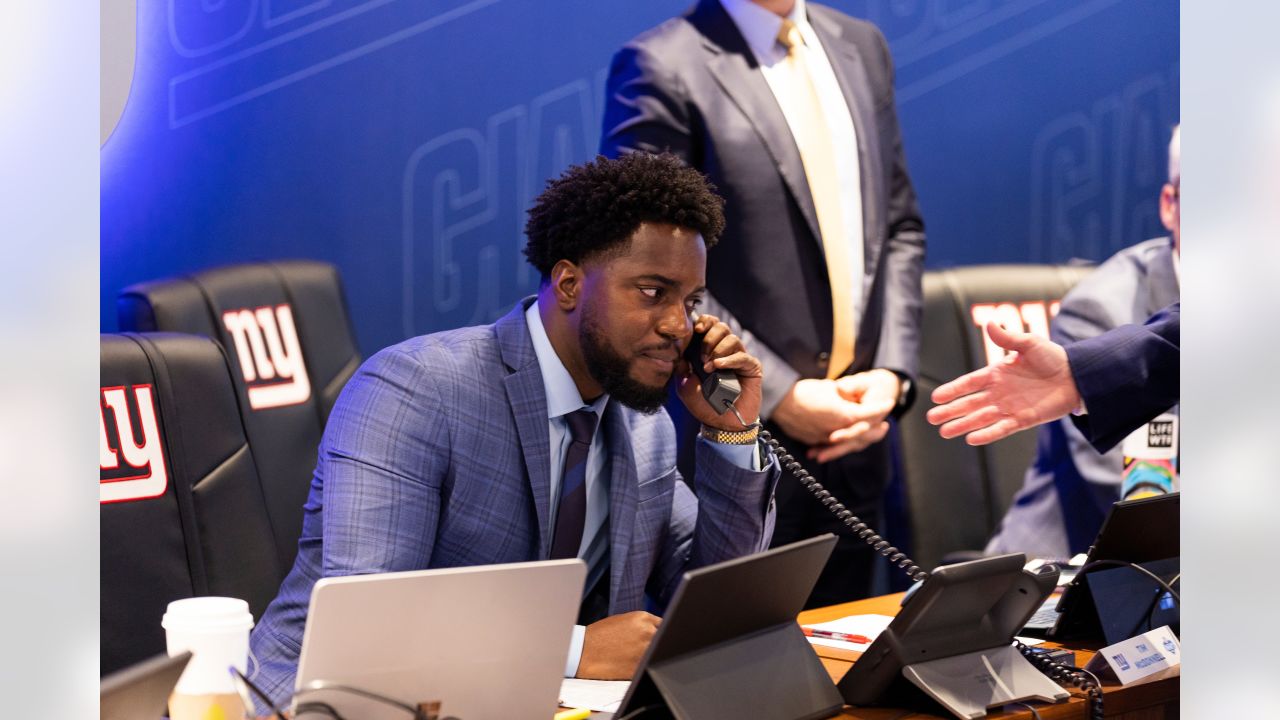 Giants trade with Jaguars, move up to 24th draft pick