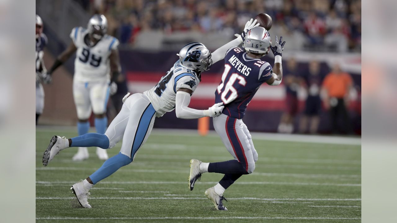 New England Patriots quarterback Mac Jones (10) during an NFL football games,  Sunday, Nov. 6, 2022, in Foxborough, Mass. (AP Photo/Charles Krupa Stock  Photo - Alamy