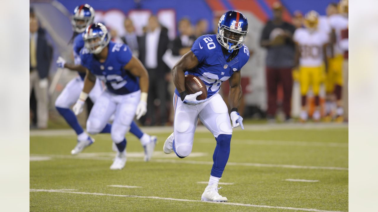 New York Giants cornerback Prince Amukamara (20) at the line of