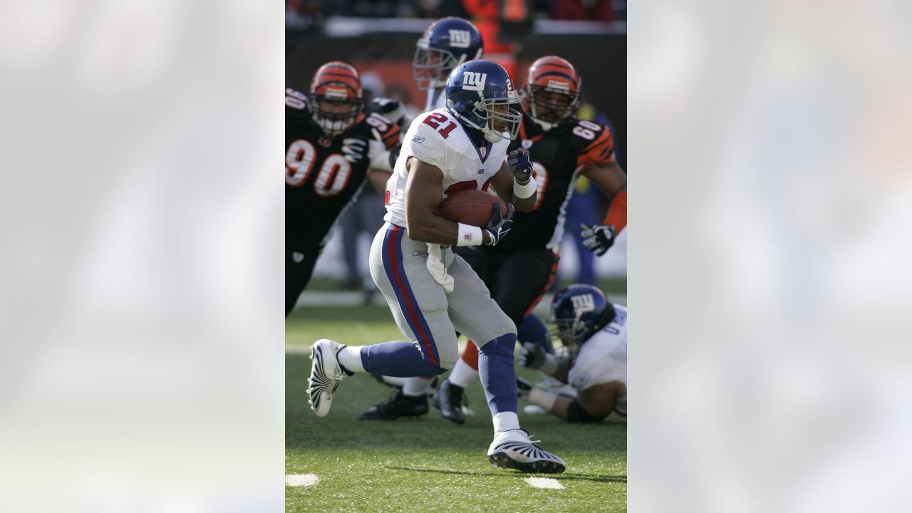 New York Giants linebacker Tomon Fox (49) during an NFL preseason football  game against the Cincinnati Bengals, Sunday, Aug. 21, 2022 in East  Rutherford, N.J. The Giants won 25-22. (AP Photo/Vera Nieuwenhuis