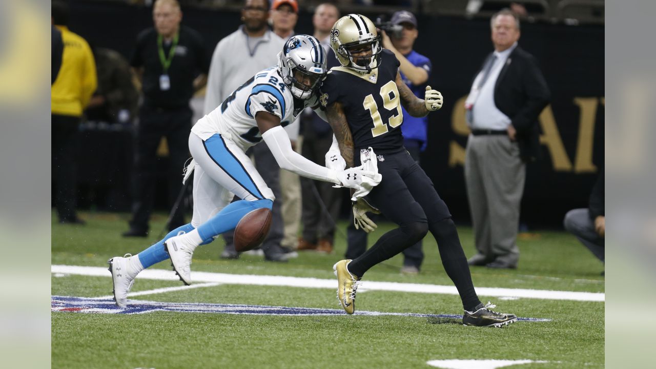 New Orleans Saints defensive end Cameron Jordan (94) warms up before an NFL  football game in New Orleans, Sunday, Sept. 10, 2023. (AP Photo/Gerald  Herbert Stock Photo - Alamy