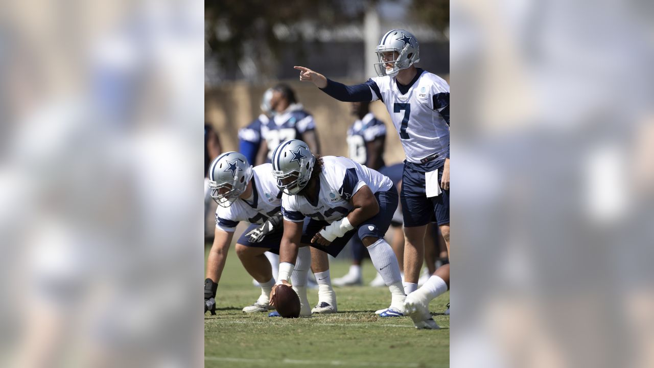 December 16, 2018: Dallas Cowboys center Joe Looney (73) during