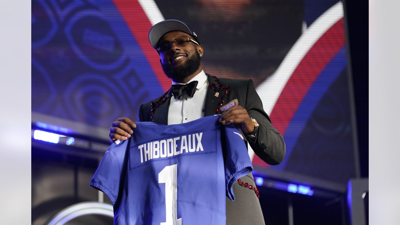 New York Giants Defensive End Kayvon Thibodeaux to Wear No. 5 in Rookie NFL  Season - Sports Illustrated Oregon Ducks News, Analysis and More