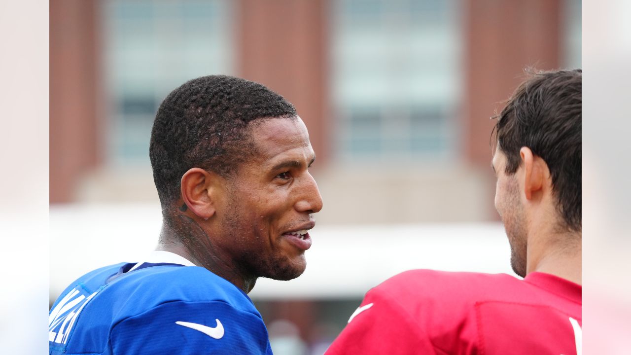 Giants' QBs offered Tommy DeVito calming advice before first game