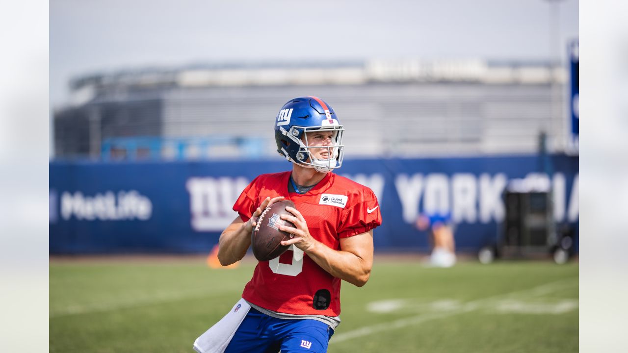 Giants WR David Sills Earns Rave Reviews from Daniel Jones