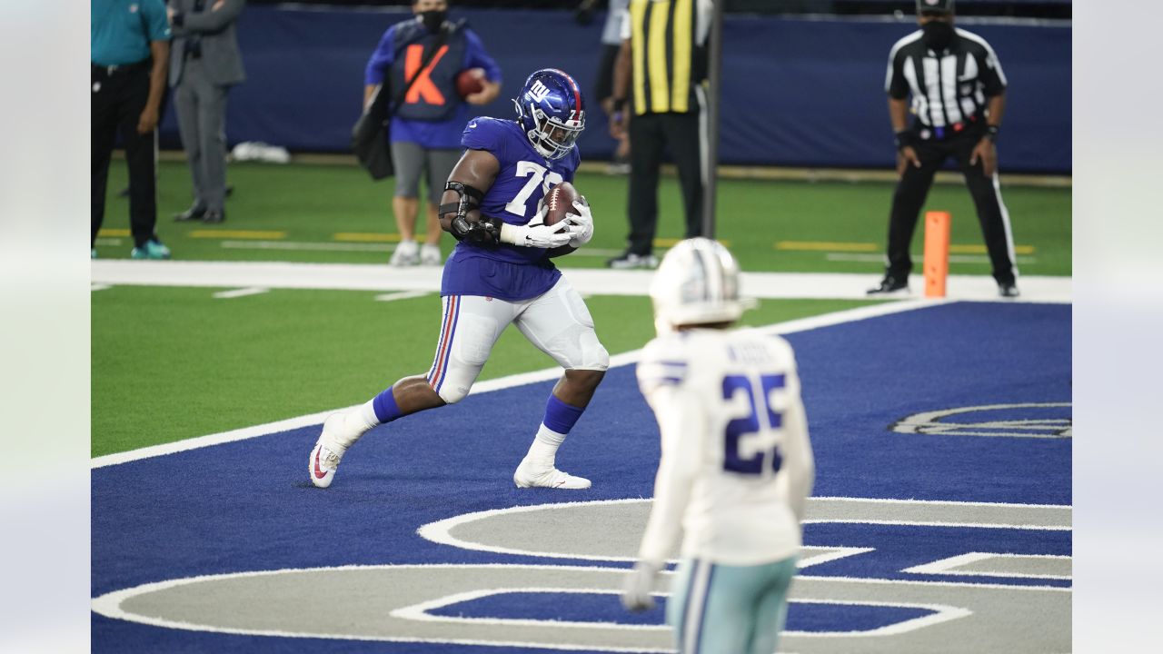 It's good to be back': Giants fans return to MetLife Stadium for NFL  football  after 624 days 