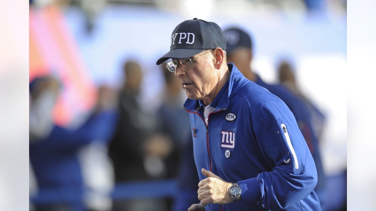 Giants Now: Tom Coughlin receives Walter Camp's Distinguished American award