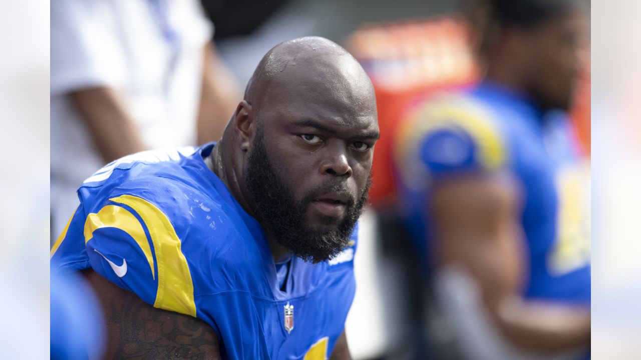 New York Giants offensive tackle Devery Hamilton (62) warms up before  playing against the Chicago Bears in an NFL football game, Sunday, Oct. 2,  2022, in East Rutherford, N.J. (AP Photo/John Minchillo