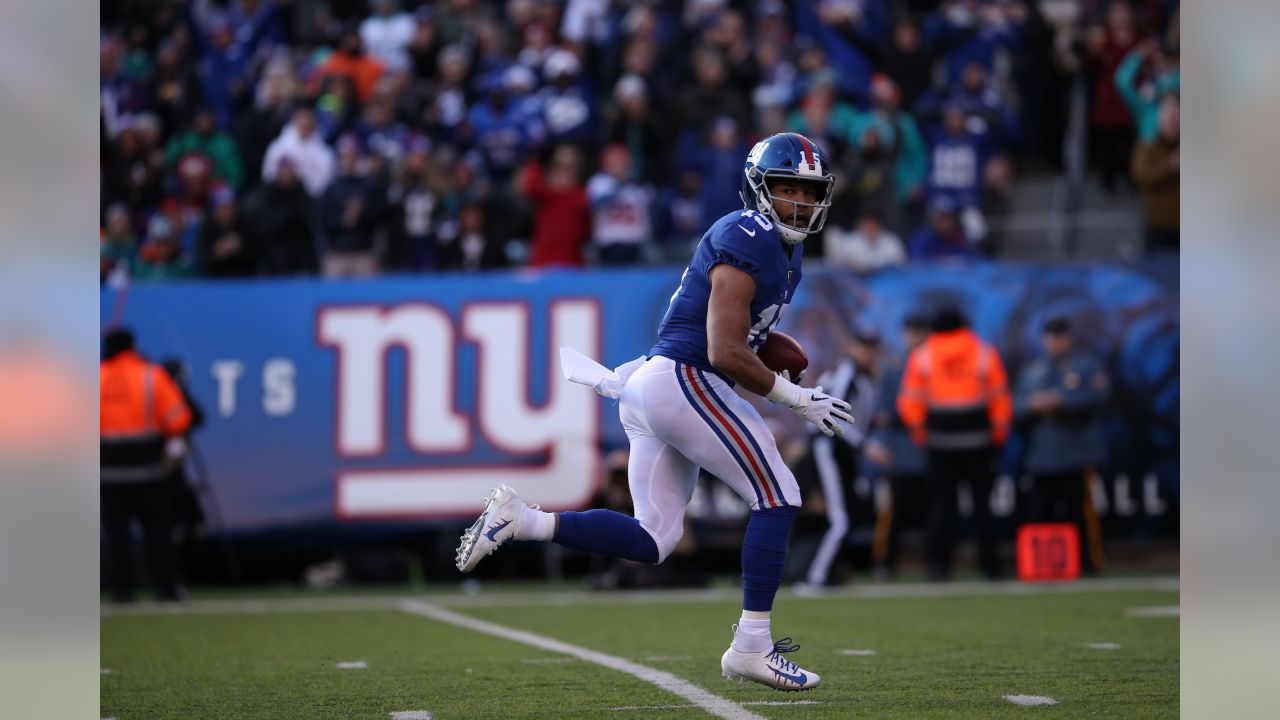 Giants win one more at home for Eli, drubbing Dolphins to snap losing  streak