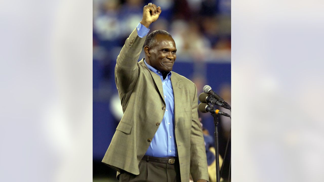 Giants Hall of Fame linebacker Harry Carson to be honored at