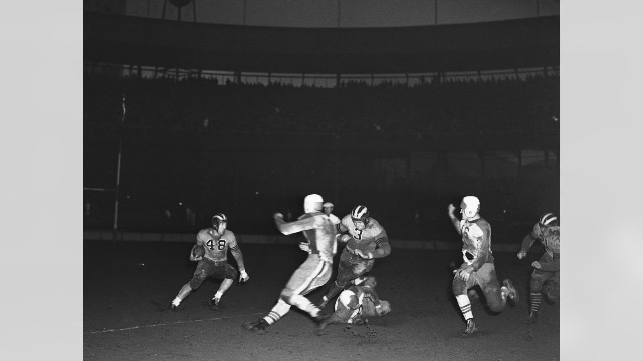 Image of FOOTBALL GAME, 1925. - Phil White Of The New York Giants Kicking  The Ball During A Game Against The Chicago Bears, At The Polo Grounds In New  York City, 6