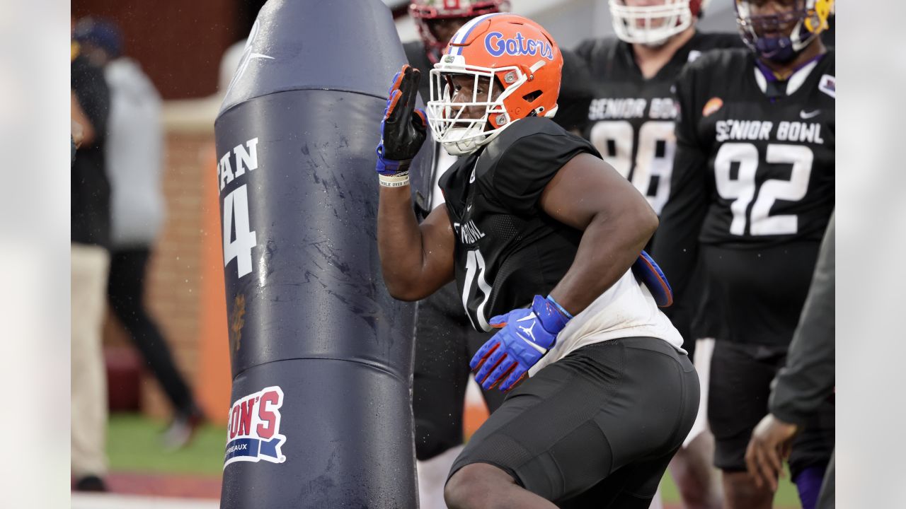 Daniel Faalele Wins Award For Biggest Enigma In Day One Of Senior Bowl  Practice - LAFB Network