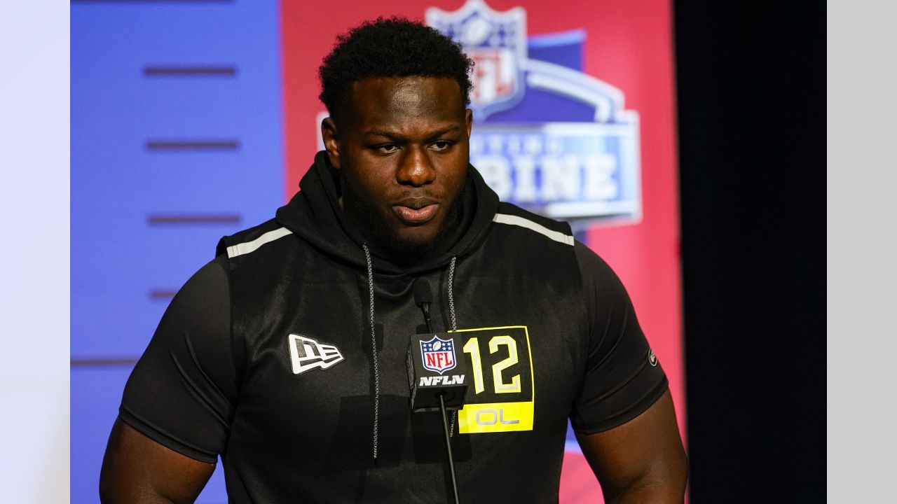 NFL Combine Day 2 recap: Top of the OL and RB classes take shape - The  Falcoholic