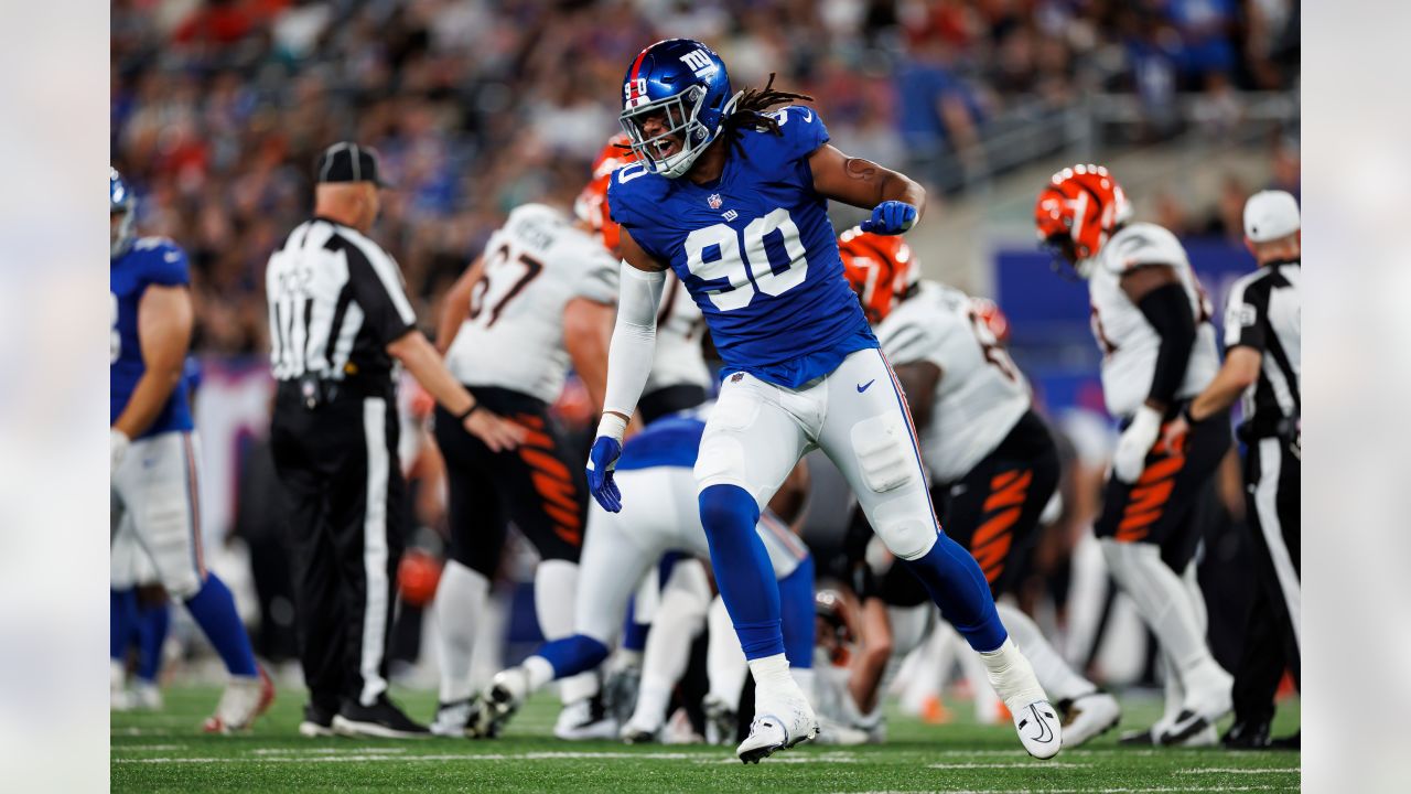 Giants sign 15 players to practice squad; 1 spot remains