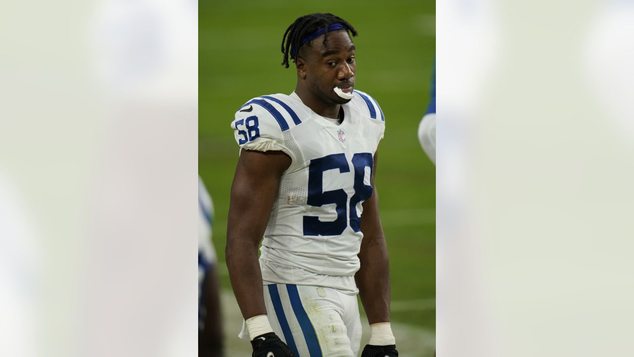 Indianapolis Colts linebacker Bobby Okereke (58) lines up on