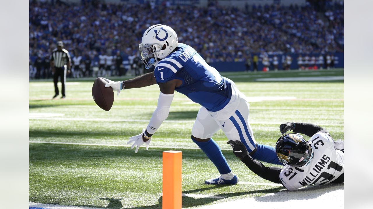 November 14, 2021: Indianapolis Colts players celebrate after a touchdown  by Indianapolis Colts linebacker E.J. Speed (45) during NFL football game  action between the Jacksonville Jaguars and the Indianapolis Colts at Lucas