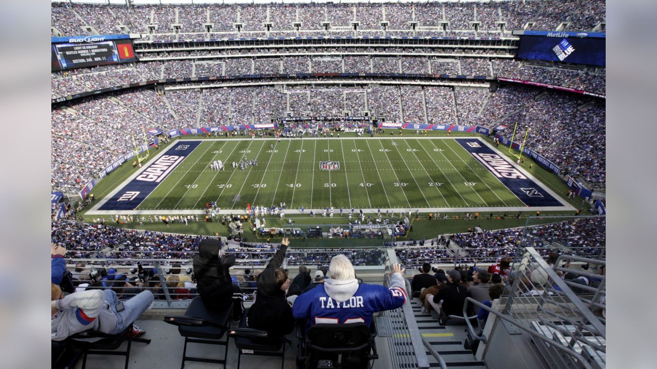 Oct 16, 2011; East Rutherford, NJ, USA; Buffalo Bills defensive