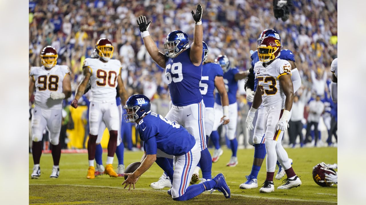 Giants take advantage of mistakes, hold off Washington for second win