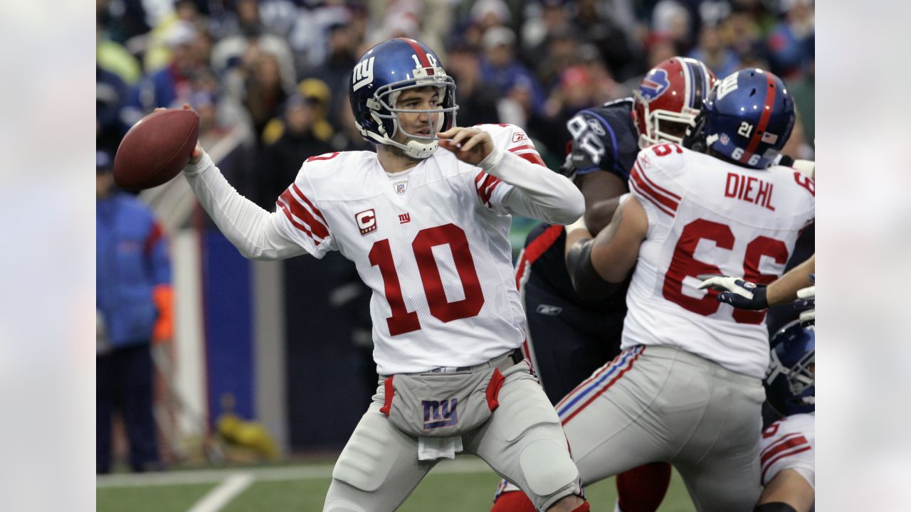 Buffalo Bills Terrell Owens puts his arm on the back of quarterback Ryan  Fitzpatrick in the third quarter against the New York Jets in week 6 of the  NFL season at Giants