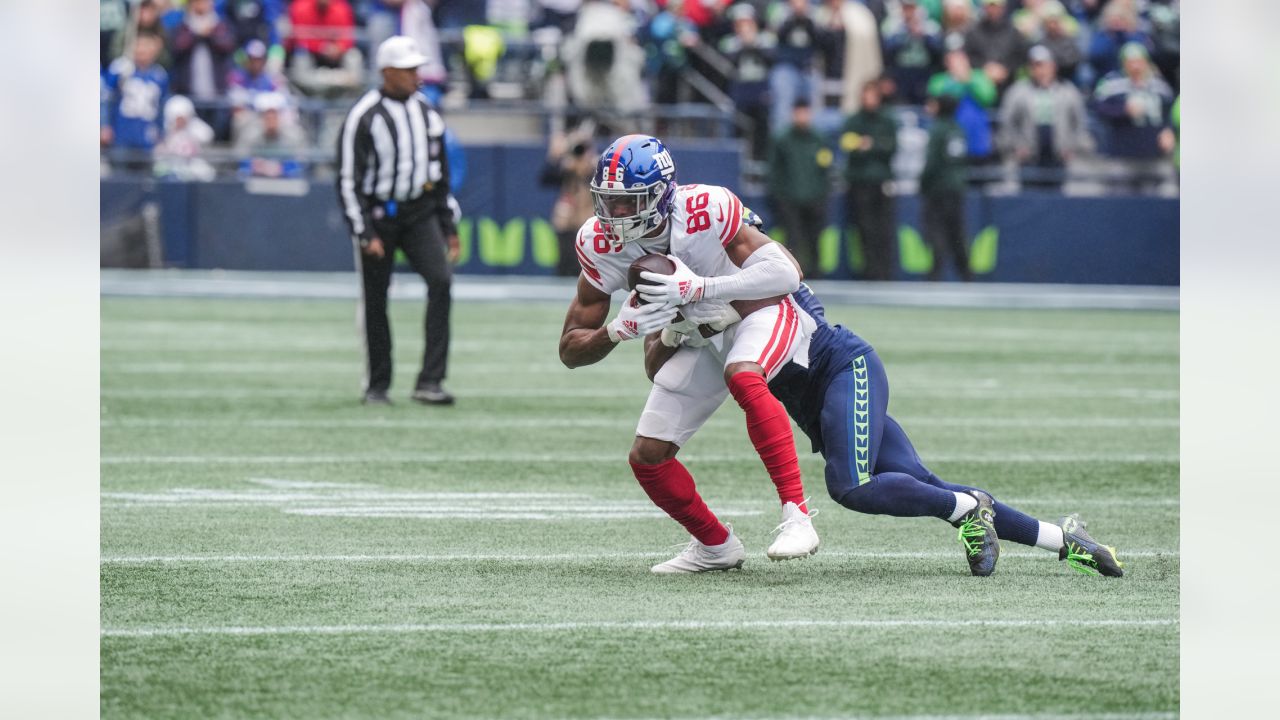 Giants fall to Seahawks, enter bye 6-2