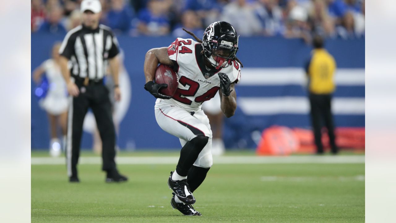 From outhouse to penthouse: Ex-Giants running back Devonta Freeman is  headed for the NFL playoffs 