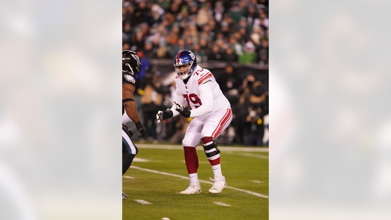 Giants' rejuvenated pass rush set to face stingy Eagles offensive line –  Trentonian