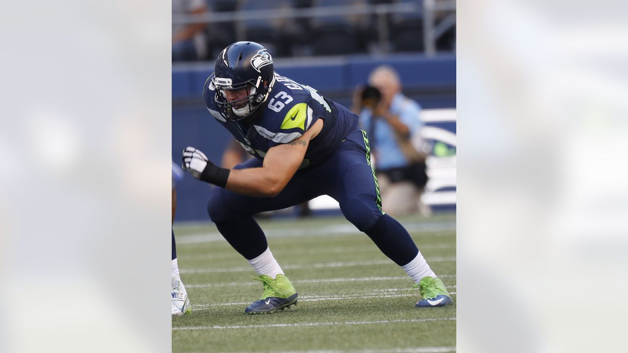 Seahawk Mark Glowinski liking life on the left side