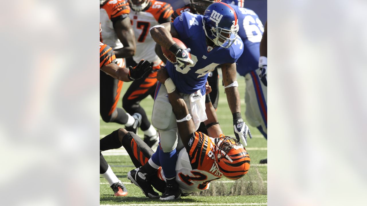 New York Giants tackle Eric Smith during an NFL preseason football game  against the Cincinnati Bengals, Sunday, Aug. 21, 2022 in East Rutherford,  N.J. The Giants won 25-22. (AP Photo/Vera Nieuwenhuis Stock