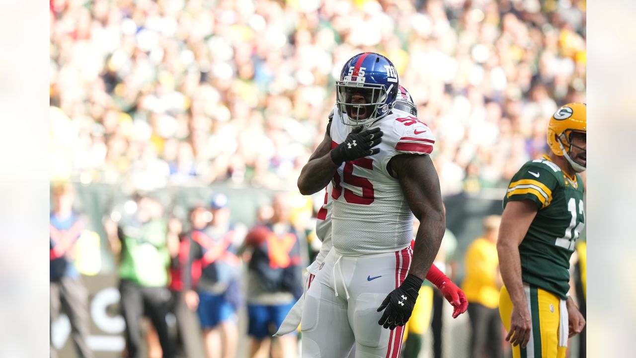 Giants To Re-Sign DE Jihad Ward