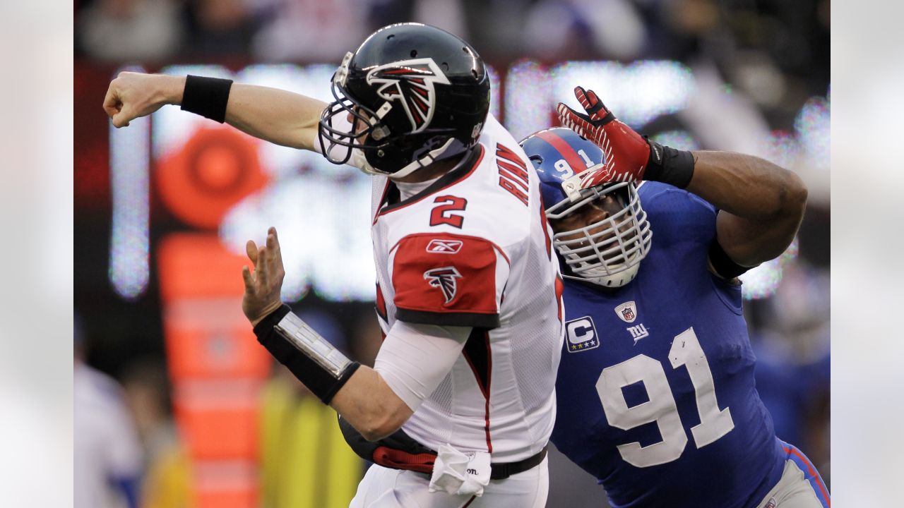 NY Giants smother the Atlanta Falcons in 24-2 wild card rout as