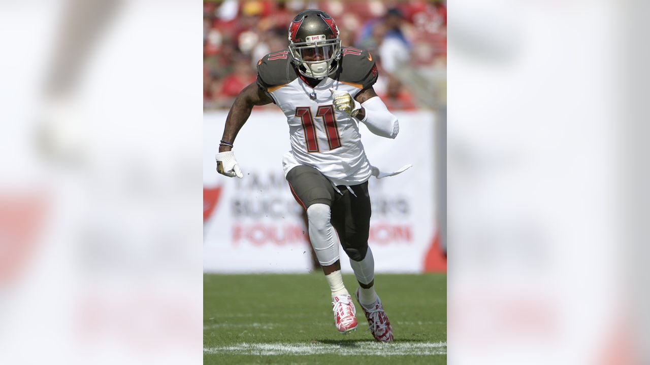 August 17, 2017: Tampa Bay Buccaneers wide receiver DeSean Jackson (11)  runs the ball after a catch during the first quarter of an NFL preseason  game against the Jacksonville Jaguars in Jacksonville