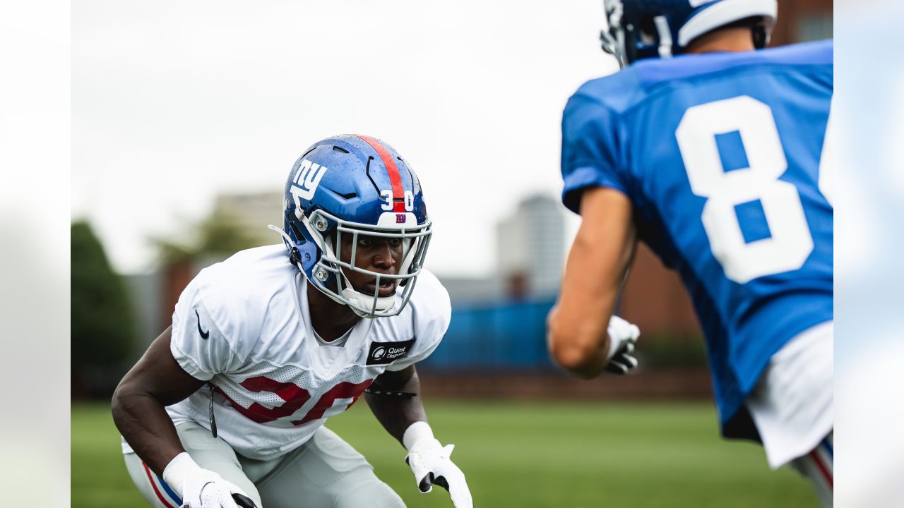 New York Giants video: Joe Judge takes part in muddy fumble drill