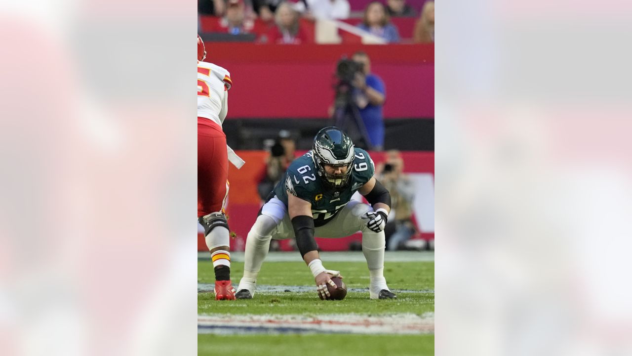 Philadelphia Eagles sign Jason Kelce and Riley Cooper to extensions - Cincy  Jungle