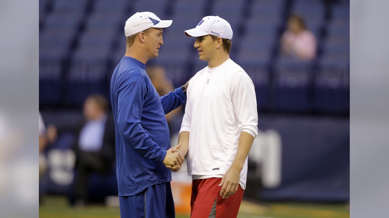 Talkin' Giants on X: Love your big hat @EliManning