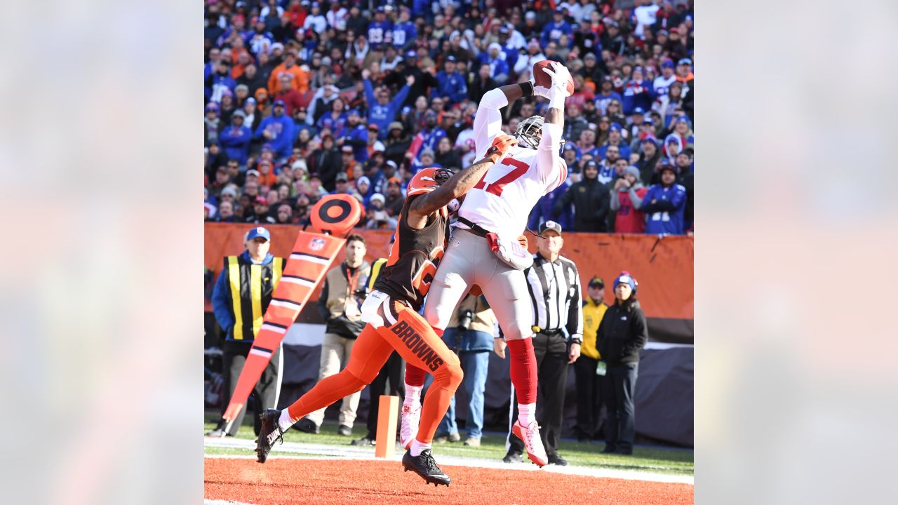 NBC Connecticut - The Cleveland Browns head to New York to take on the  Giants for #SNF tonight at 7PM on NBC Connecticut! #NBCCT Sunday Night  Football on NBC