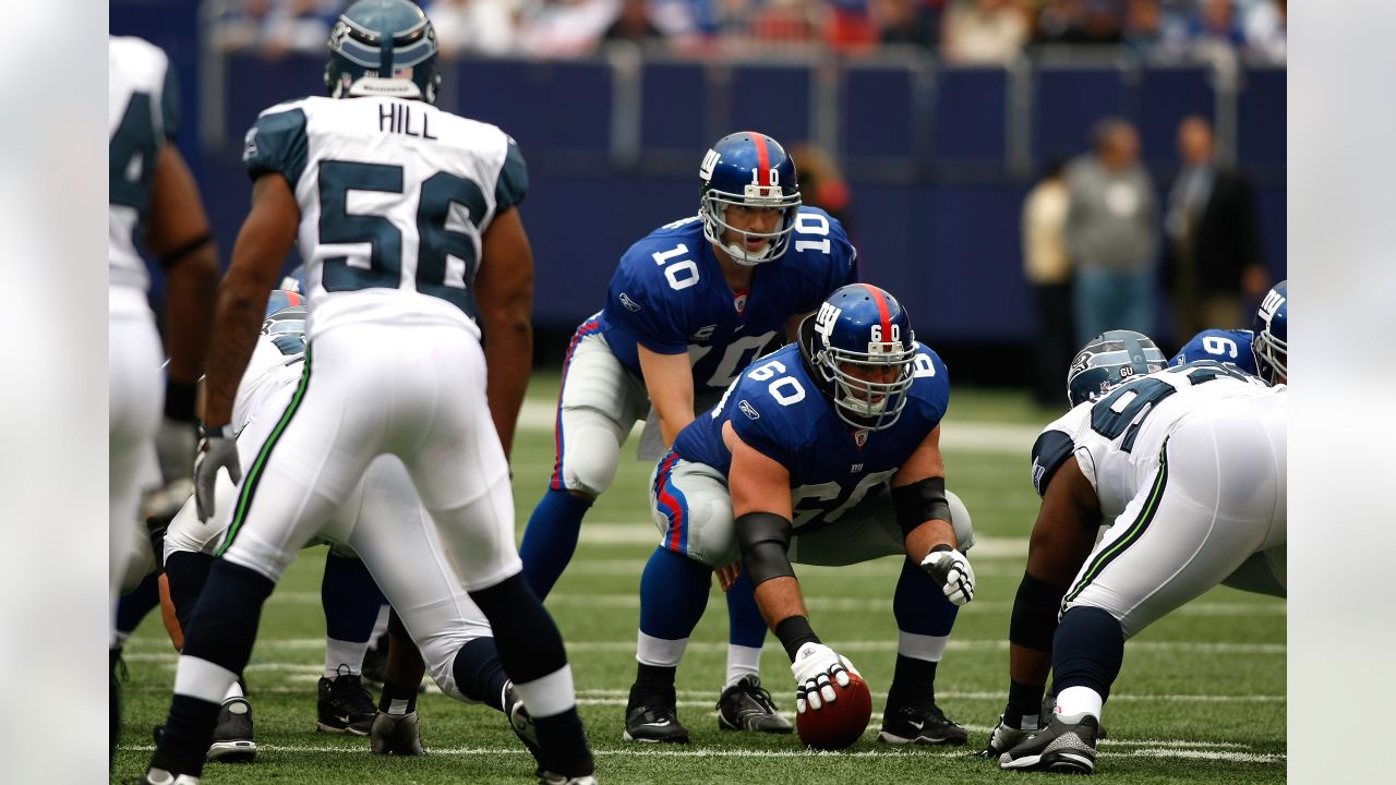 Detroit Lions quarterback Shaun Hill (14) passes during first half NFL  action between the New York Giants and Detroit Lions at the New Meadowlands  Stadium in East Rutherford, New Jersey. (Credit Image: ©