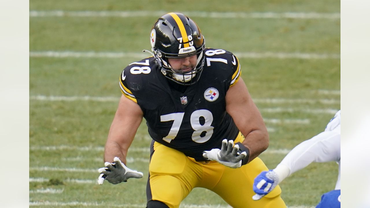 Alejandro Villanueva, Steelers Reportedly Agree to New 4-Year Contract, News, Scores, Highlights, Stats, and Rumors