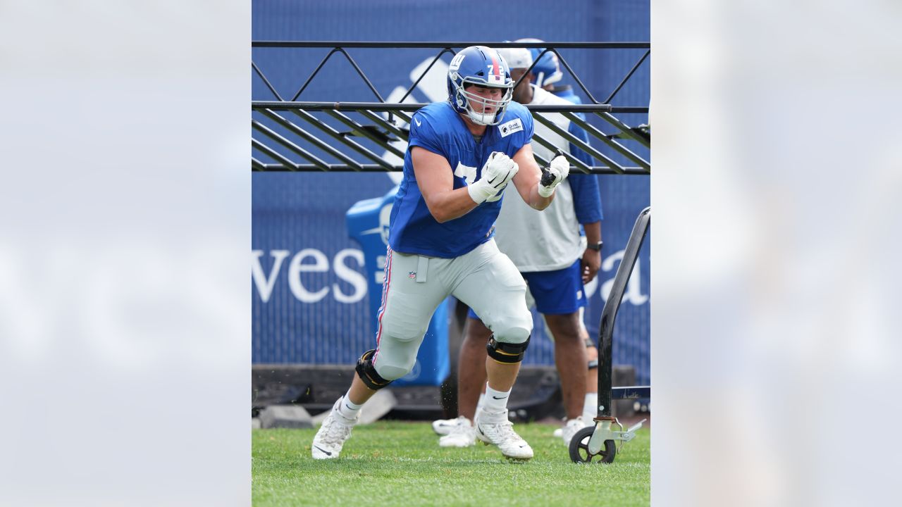 New York Giants running back Sandro Platzgummer (34) warms up before a  preseason NFL football game against the New York Jets, Saturday, Aug. 14,  2021, in East Rutherford, N.J. (AP Photo/Adam Hunger