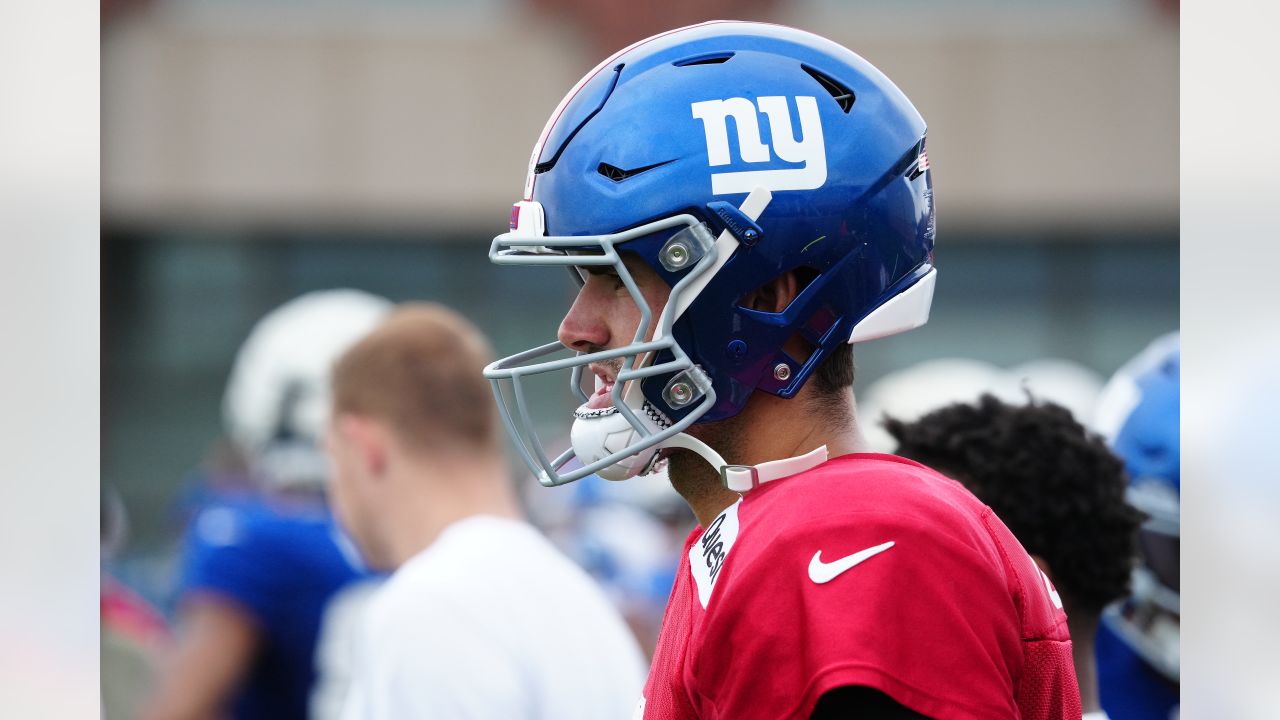 New York Giants' Isaiah Hodgins praises Daniel Jones' work ethic